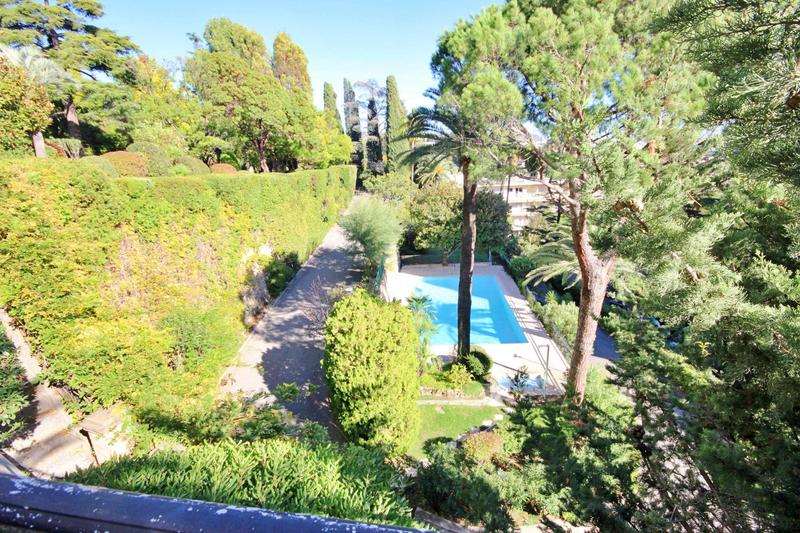 Appartement - 79 m² - 3 pièces