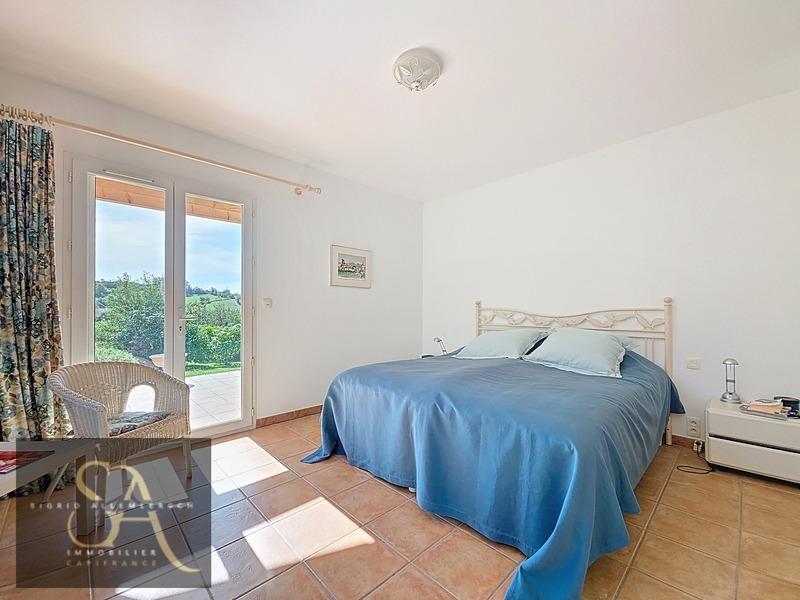 Maison - 174 m² - 5 pièces