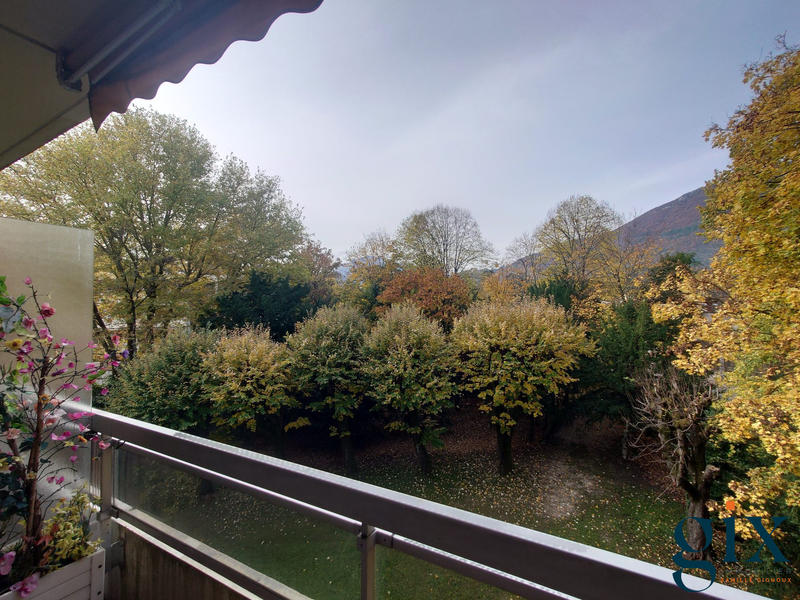 Appartement - 95 m² - 3 pièces