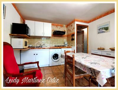 Maison - 350 m² - 21 pièces