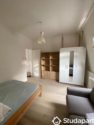 Chambre - 90 m² - 1 pièce