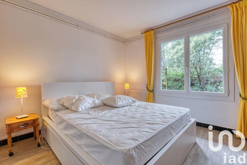 Maison - 195 m² - 12 pièces