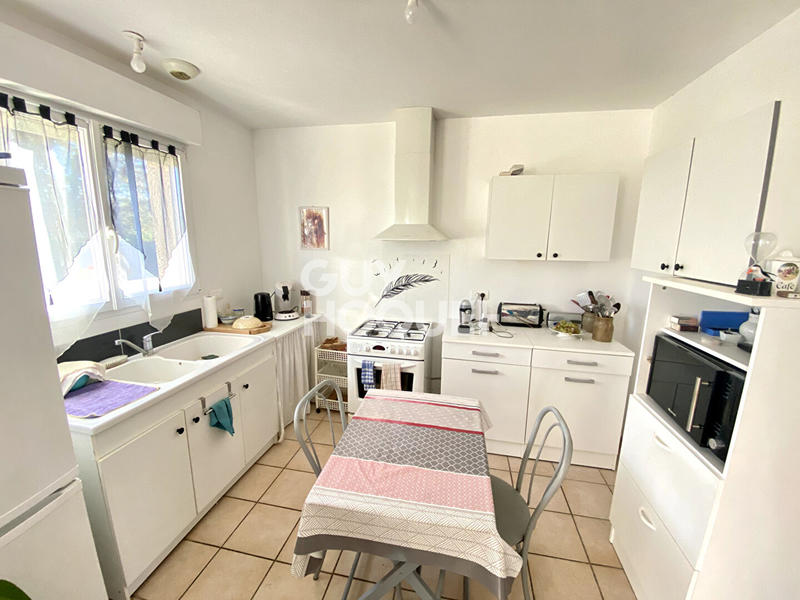 Maison - 92 m² - 5 pièces