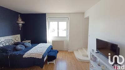 Maison - 222 m² - 9 pièces