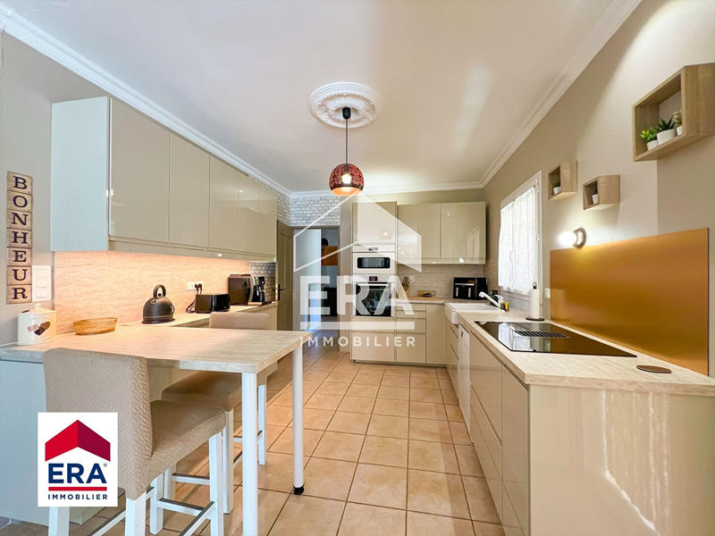 Maison - 160 m² - 5 pièces