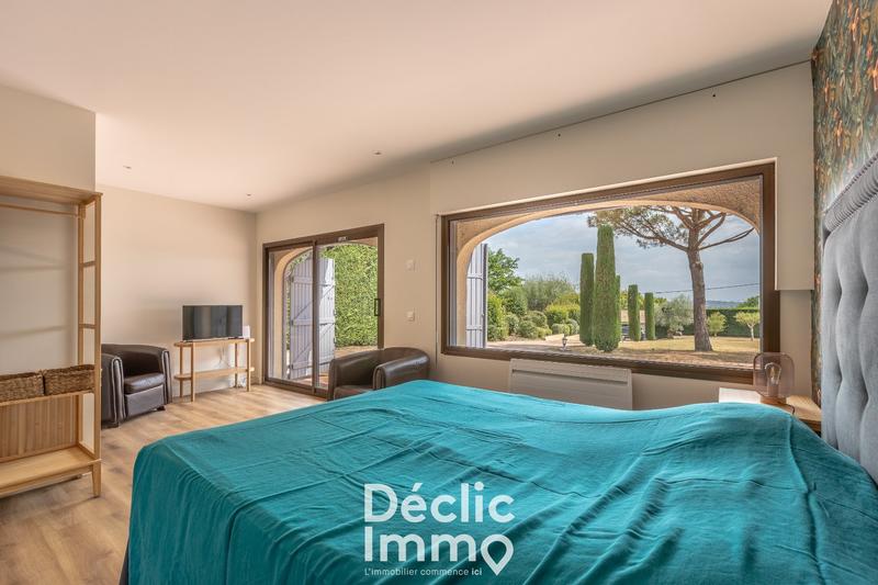 Maison - 290 m² - 7 pièces