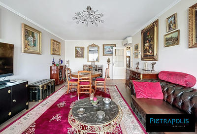 Appartement - 70 m² - 3 pièces