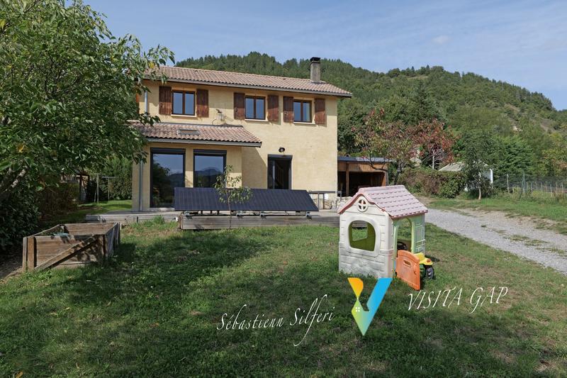 Maison - 86 m² - 5 pièces