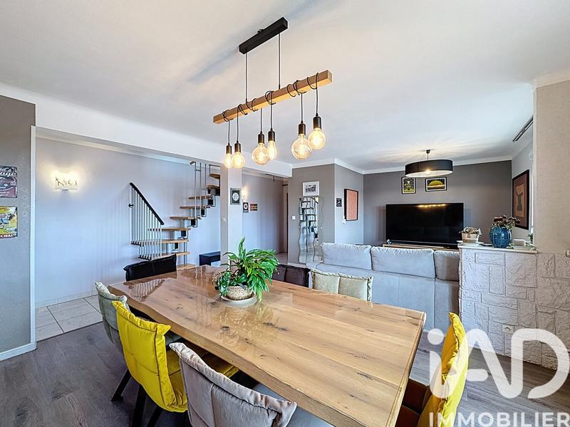 Appartement - 121 m² - 4 pièces