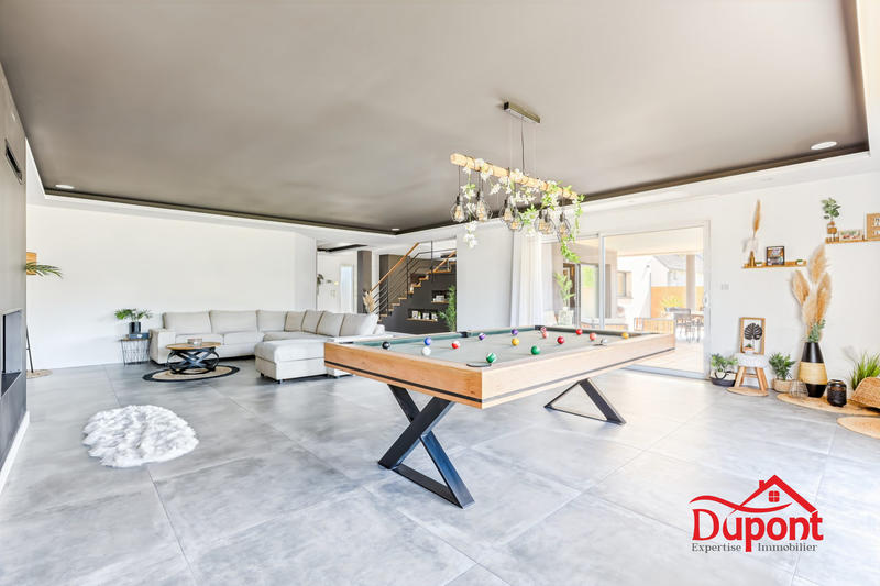 Villa - 230 m² - 5 pièces