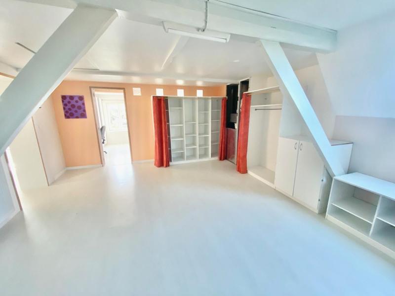 Maison - 176 m² - 10 pièces