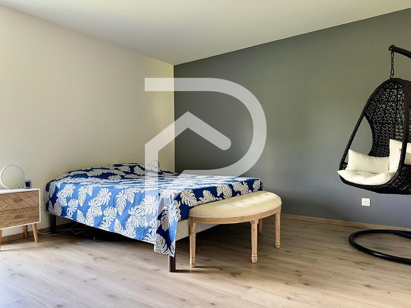 Appartement - 120 m² - 5 pièces