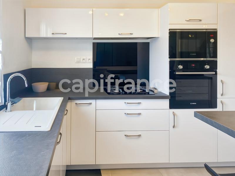 Maison - 171 m² - 8 pièces