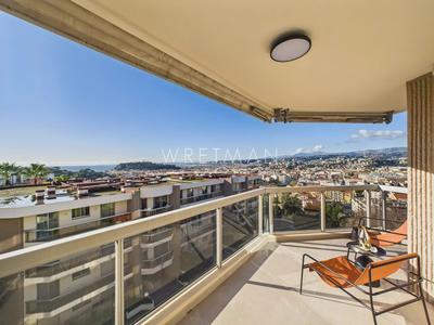 Appartement - 97 m² - 4 pièces