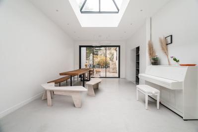 Maison - 210 m² - 9 pièces