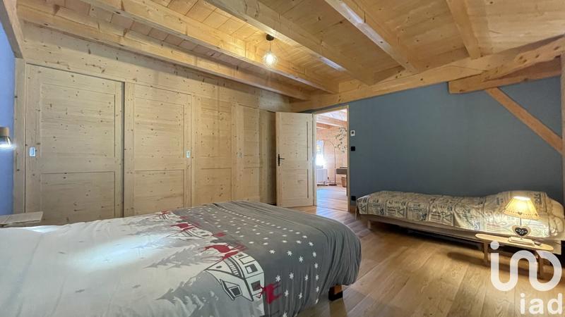 Maison - 547 m² - 8 pièces