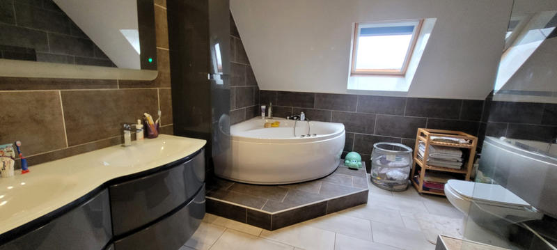 Maison - 160 m² - 6 pièces