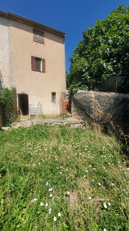 Maison - 90 m² - 3 pièces