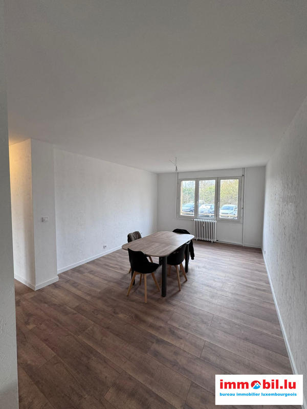 Appartement - 96 m² - 5 pièces