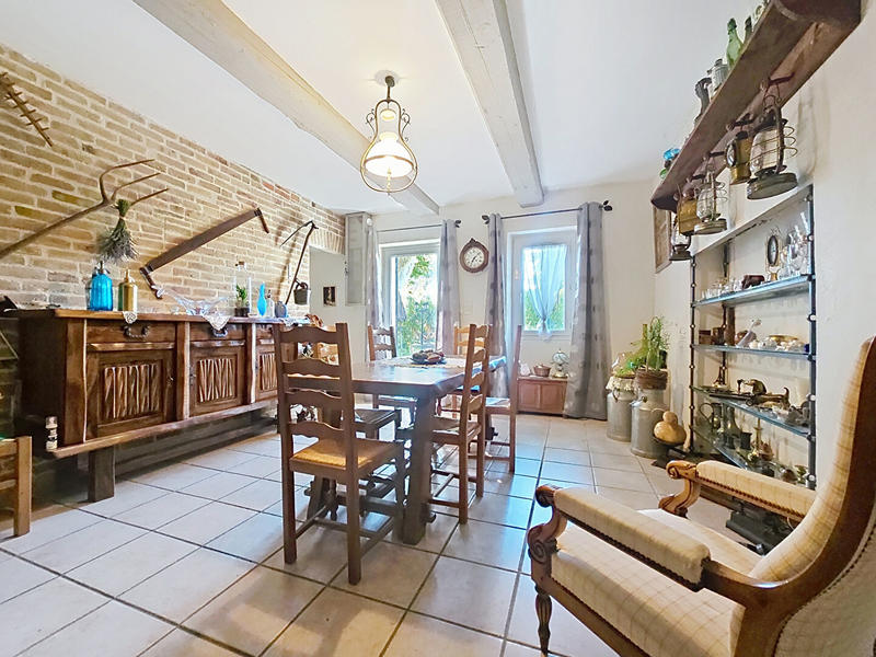 Maison - 140 m² - 5 pièces