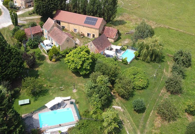 Corps de ferme - 137 m² - 9 pièces