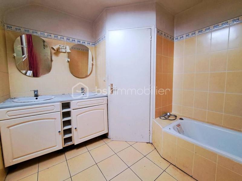 Maison en pierre - 98 m² - 4 pièces