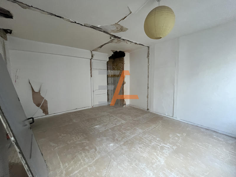 Appartement - 143 m² - 6 pièces