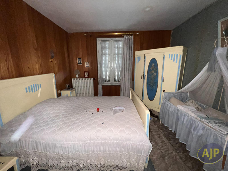 Maison - 93 m² - 4 pièces