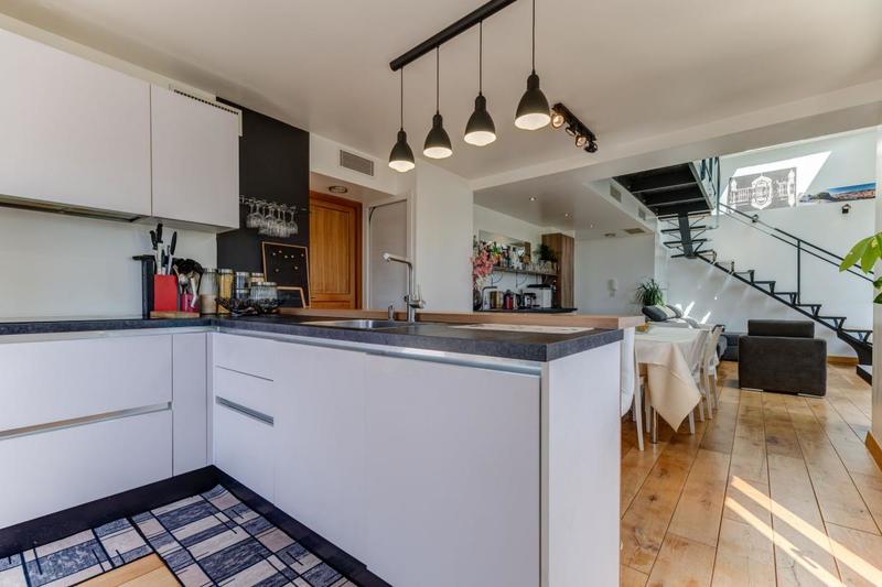 Appartement - 132 m² - 4 pièces