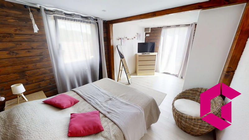 Maison - 115 m² - 5 pièces