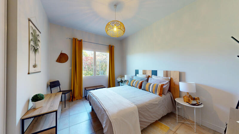 Maison - 223 m² - 6 pièces