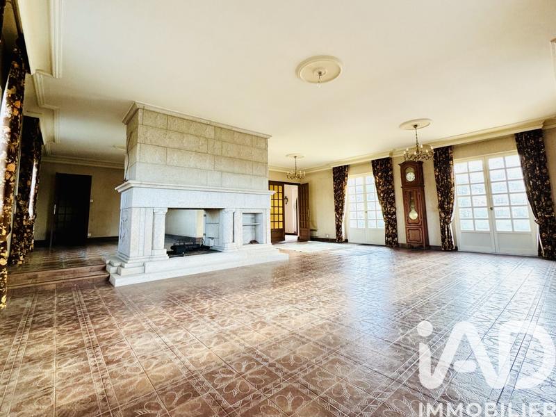 Maison - 480 m² - 12 pièces