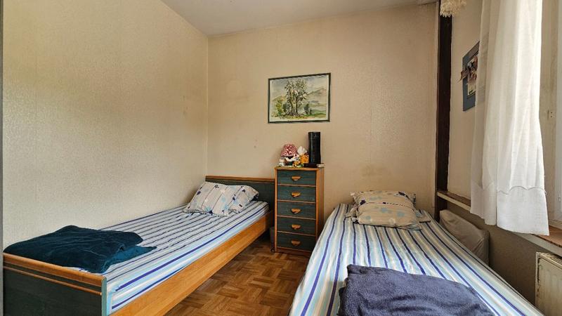 Maison - 102 m² - 5 pièces