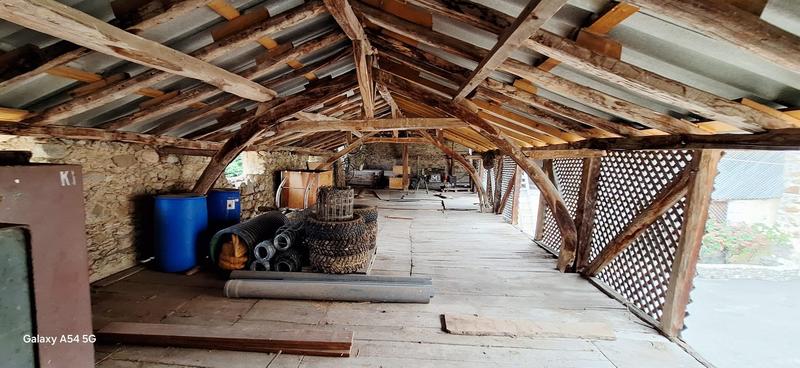 Maison - 300 m² - 11 pièces