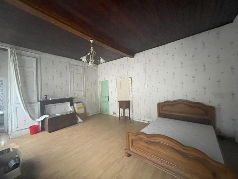 Maison - 90 m² - 5 pièces