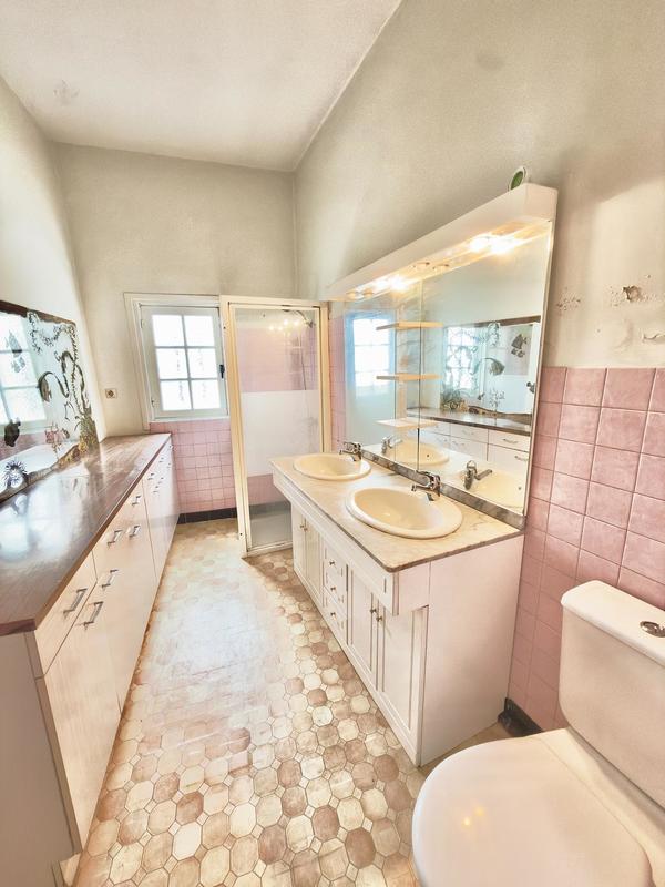 Maison - 138 m² - 8 pièces