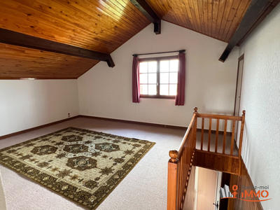 Maison - 110 m² - 9 pièces