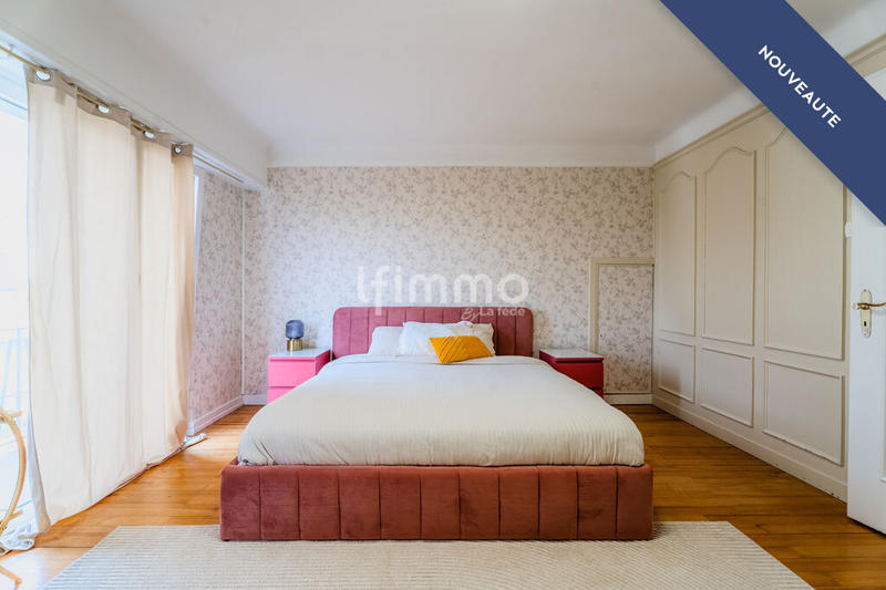 Maison - 225 m² - 7 pièces