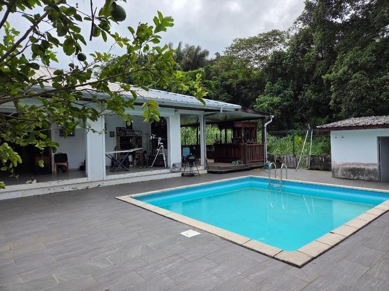 Maison - 225 m² - 5 pièces