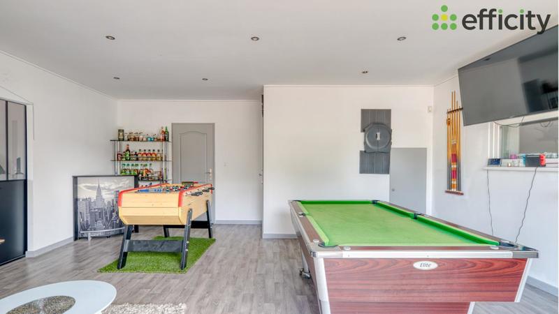 Pavillon - 264 m² - 8 pièces