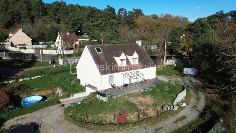 Maison - 200 m² - 8 pièces