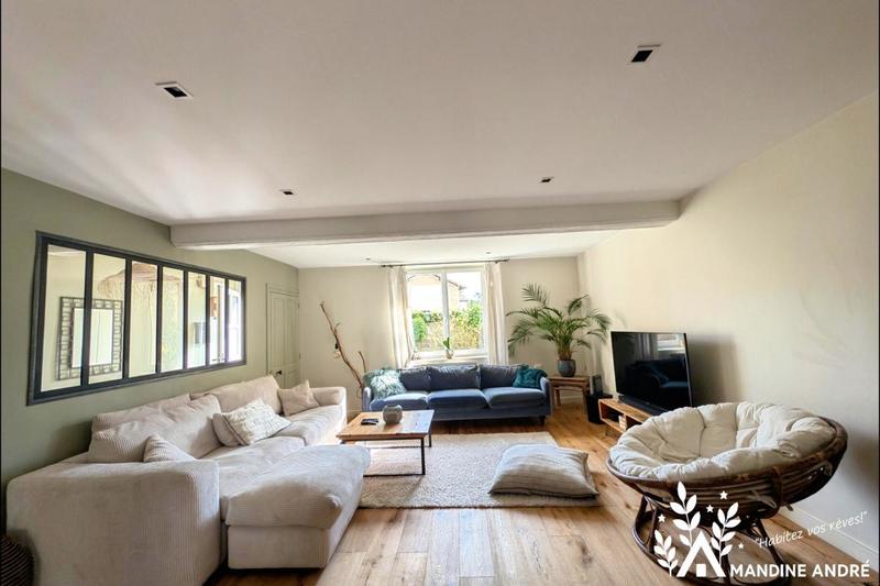 Maison - 175 m² - 6 pièces