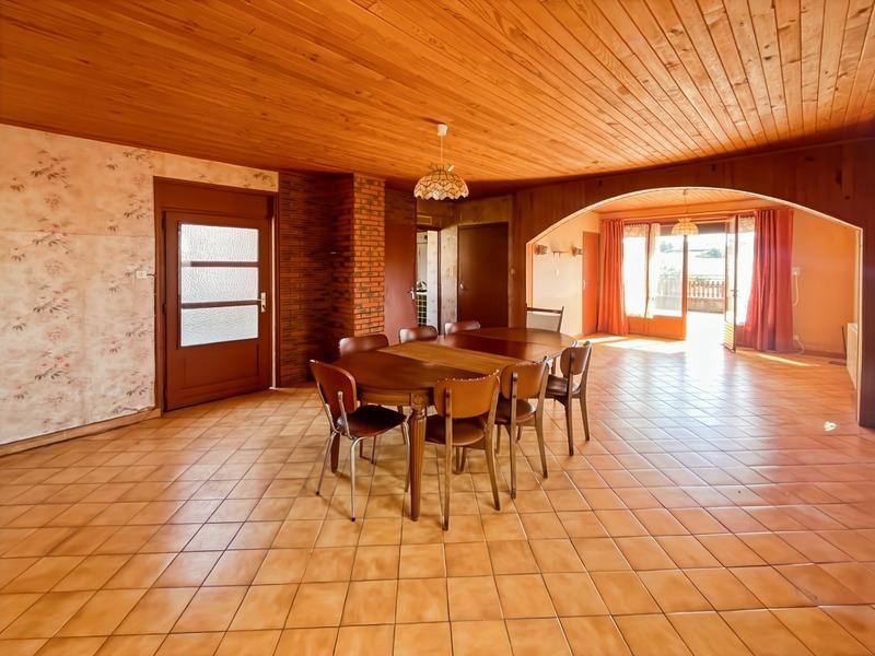 Maison - 122 m² - 5 pièces