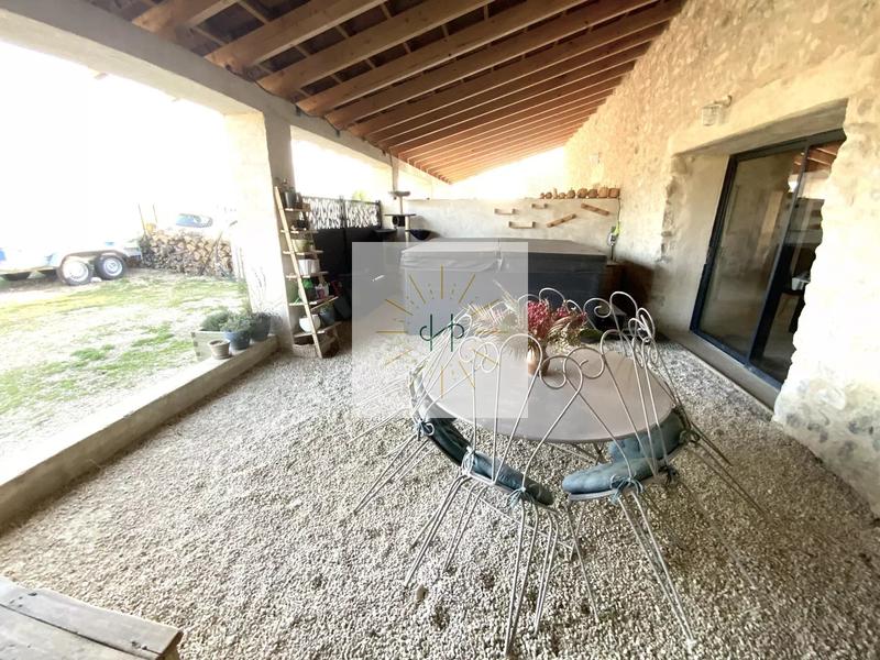 Maison - 362 m² - 14 pièces