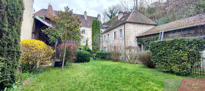 Appartement - 193 m² - 8 pièces