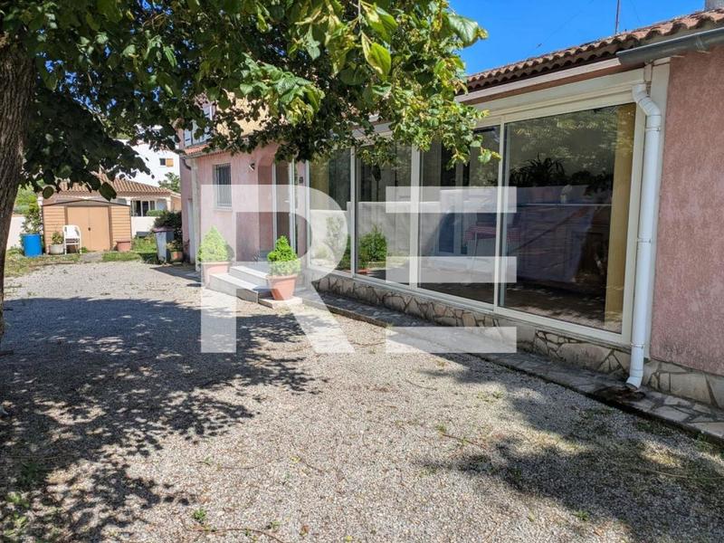 Villa - 160 m² - 6 pièces