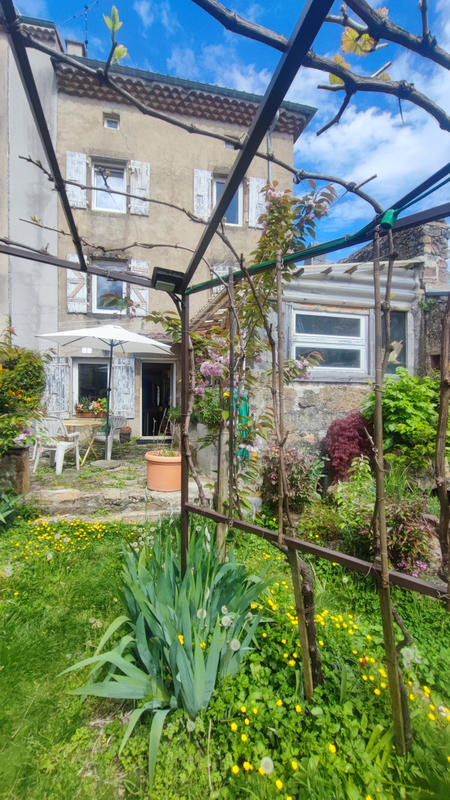 Maison de village - 200 m² - 5 pièces