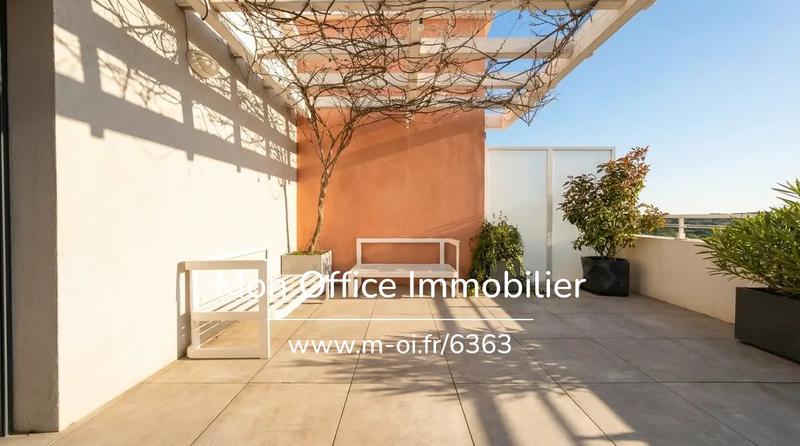 Appartement - 85 m² - 4 pièces