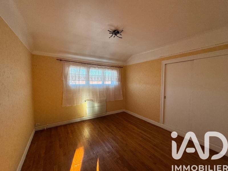 Maison - 208 m² - 10 pièces