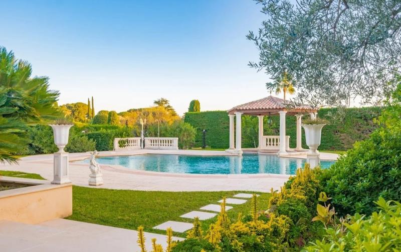 Villa - 450 m² - 8 pièces
